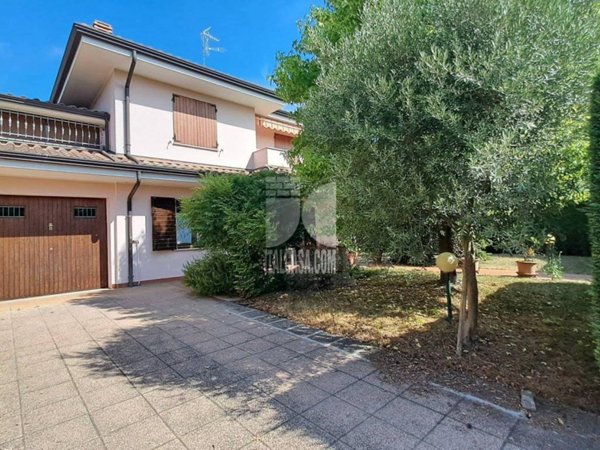 casa indipendente in vendita a Curtatone