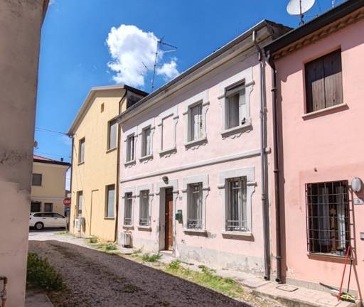 casa indipendente in vendita a Curtatone