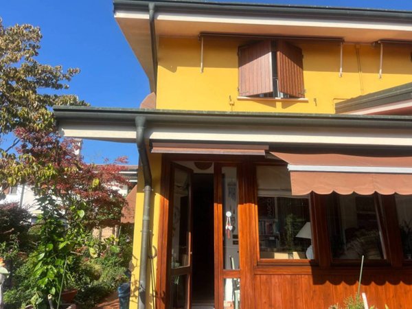 casa indipendente in vendita a Curtatone