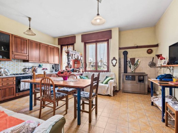 casa indipendente in vendita a Curtatone