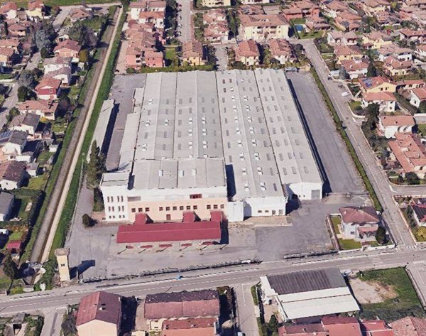 locale commerciale in vendita a Curtatone