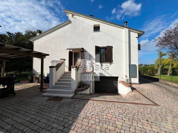casa indipendente in vendita a Curtatone