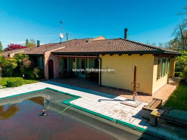 casa indipendente in vendita a Curtatone