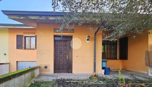 casa indipendente in vendita a Curtatone