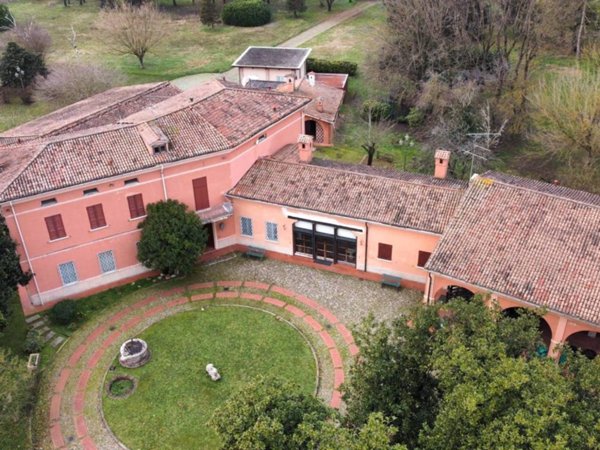 villa in vendita a Curtatone