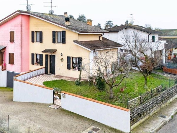 casa indipendente in vendita a Curtatone