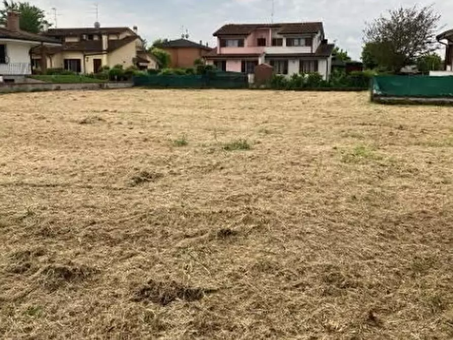 terreno edificabile in vendita a Curtatone