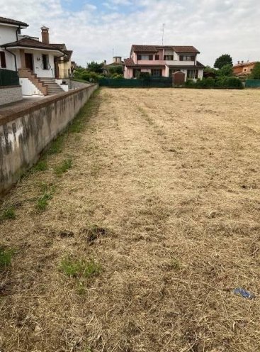 terreno edificabile in vendita a Curtatone
