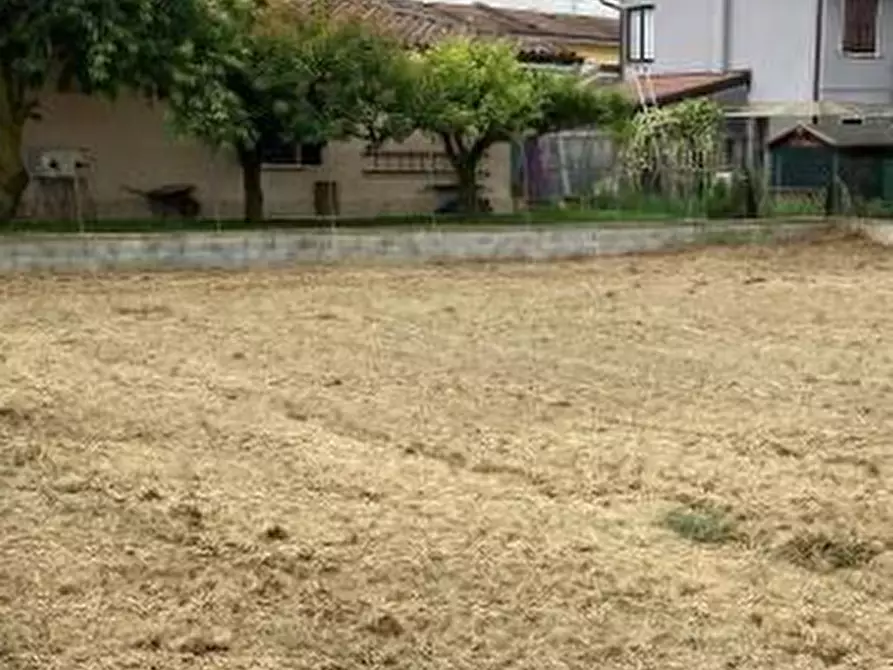 terreno edificabile in vendita a Curtatone