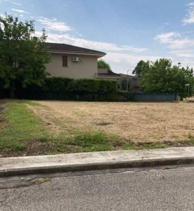 terreno edificabile in vendita a Curtatone