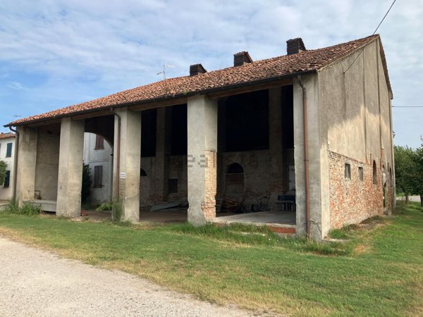 casale in vendita a Curtatone