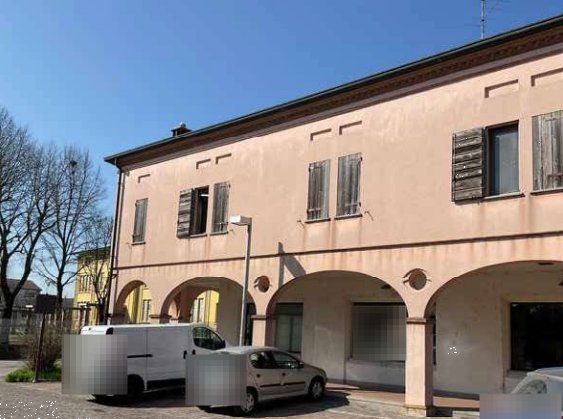 negozio in vendita a Curtatone