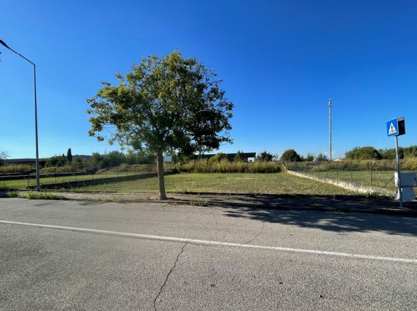 terreno edificabile in vendita a Curtatone