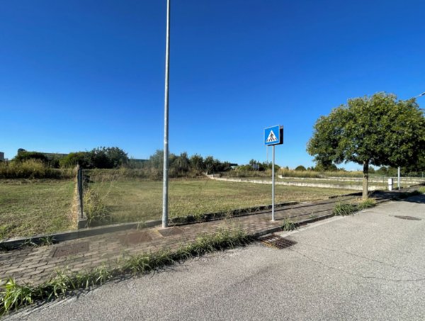 terreno edificabile in vendita a Curtatone