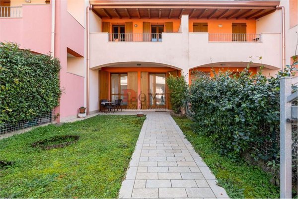 casa indipendente in vendita a Curtatone