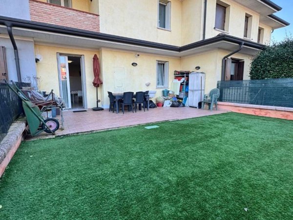 casa indipendente in vendita a Curtatone