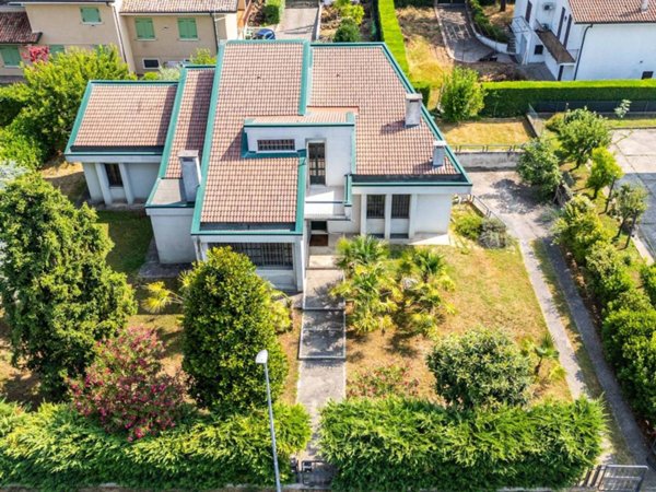 casa indipendente in vendita a Curtatone