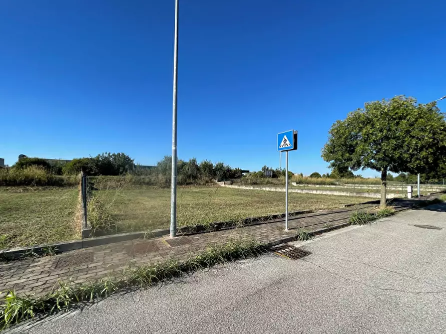 terreno edificabile in vendita a Curtatone