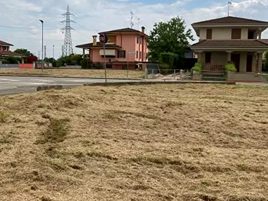 terreno edificabile in vendita a Curtatone