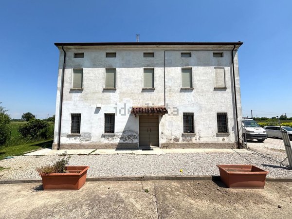 casa indipendente in vendita a Curtatone
