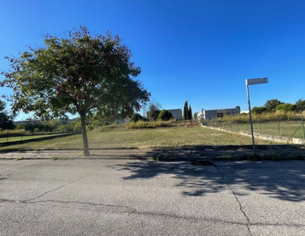 terreno edificabile in vendita a Curtatone