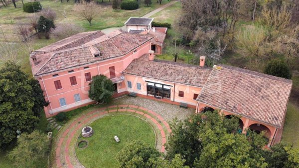 villa in vendita a Curtatone