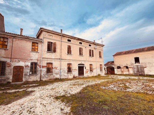 casa indipendente in vendita a Curtatone