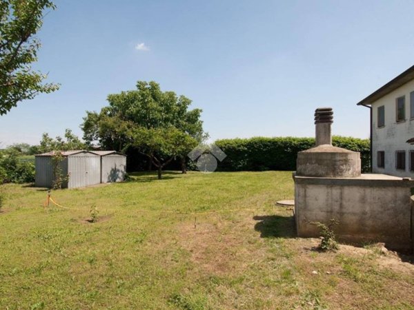 casa indipendente in vendita a Curtatone