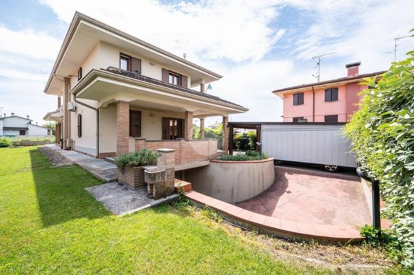 casa indipendente in vendita a Curtatone