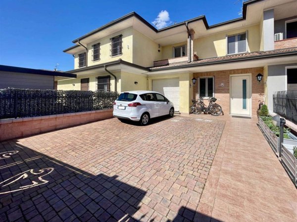casa indipendente in vendita a Curtatone