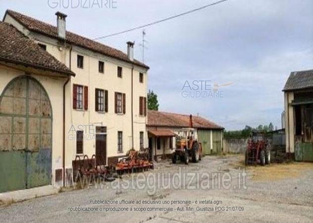 negozio in vendita a Curtatone