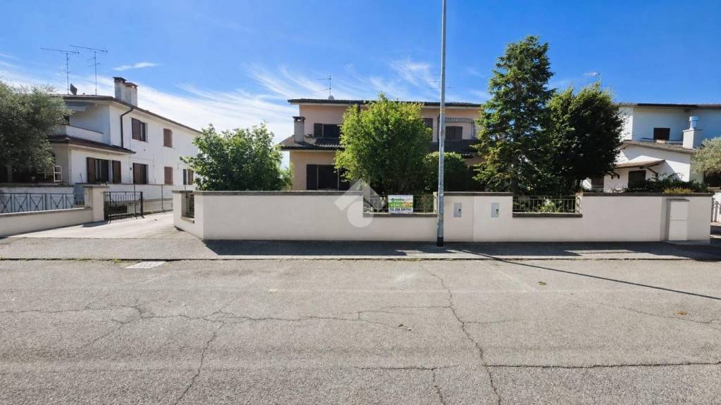 casa indipendente in vendita a Curtatone