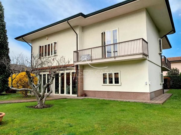 casa indipendente in vendita a Curtatone