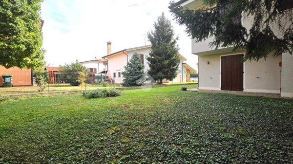 casa indipendente in vendita a Curtatone