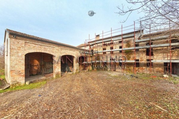 casa indipendente in vendita a Dosolo in zona Villastrada