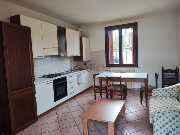 appartamento in vendita a Dosolo in zona Correggioverde