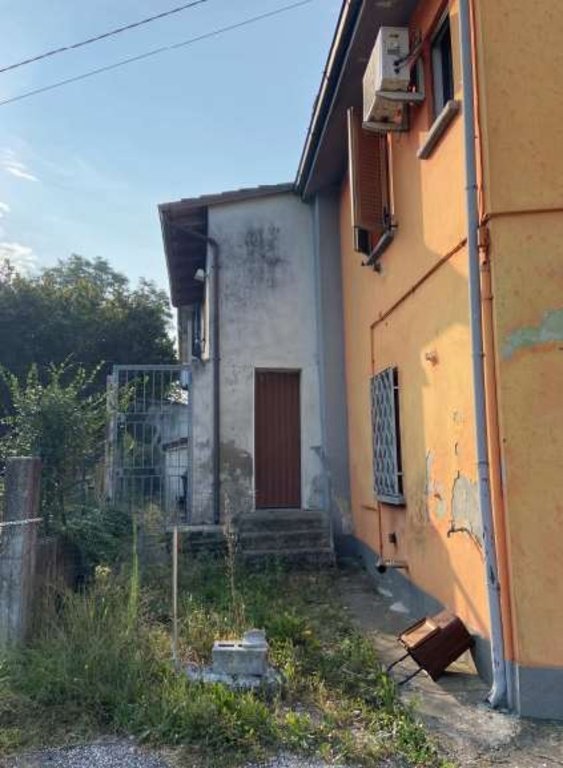 casa indipendente in vendita a Dosolo