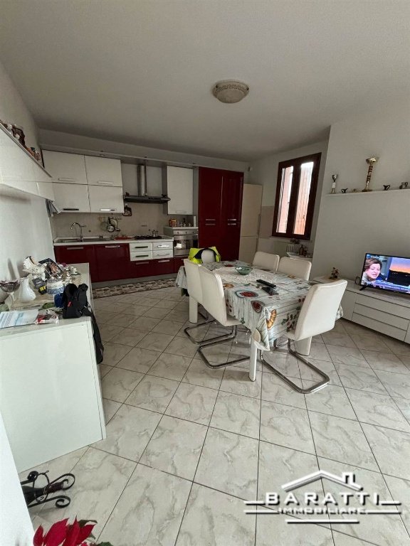 appartamento in vendita a Dosolo in zona Correggioverde