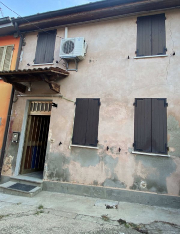 casa indipendente in vendita a Dosolo