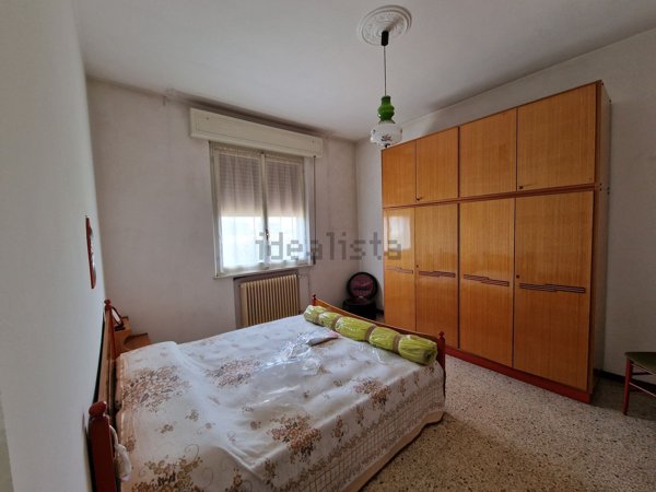 casa indipendente in vendita a Dosolo in zona Correggioverde