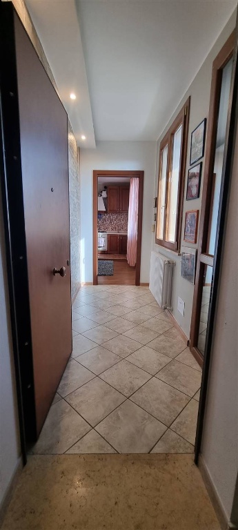 appartamento in vendita a Dosolo in zona Correggioverde