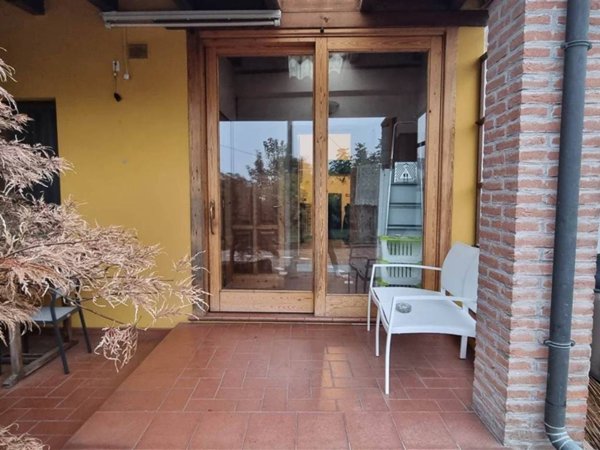 casa indipendente in vendita a Dosolo