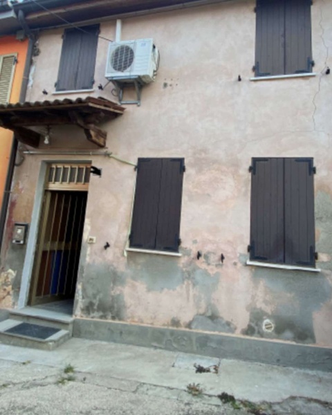 casa indipendente in vendita a Dosolo