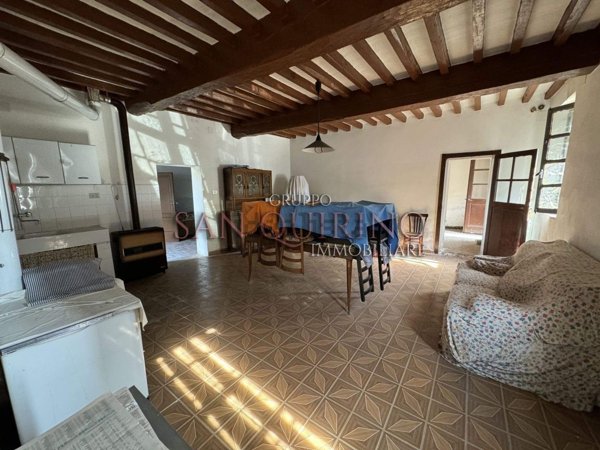 casa indipendente in vendita a Dosolo in zona Villastrada