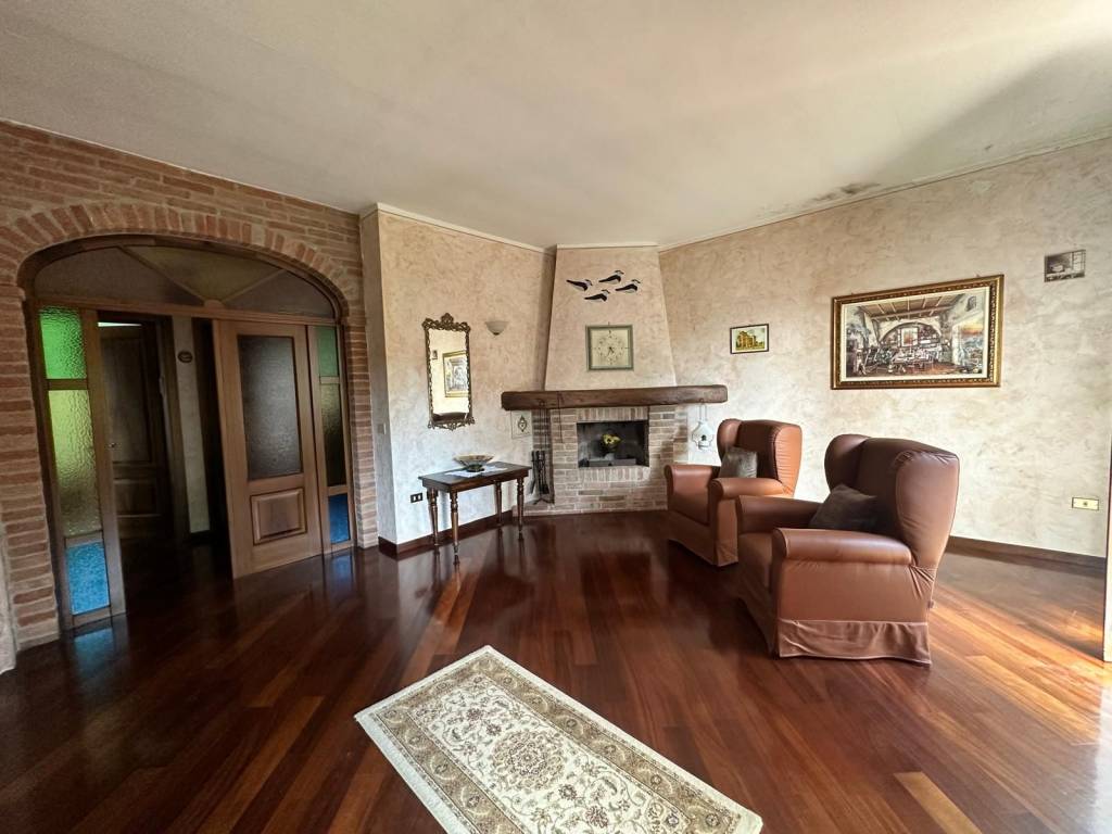 appartamento in vendita a Dosolo in zona Villastrada