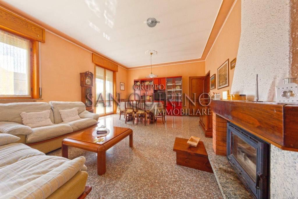 casa indipendente in vendita a Dosolo