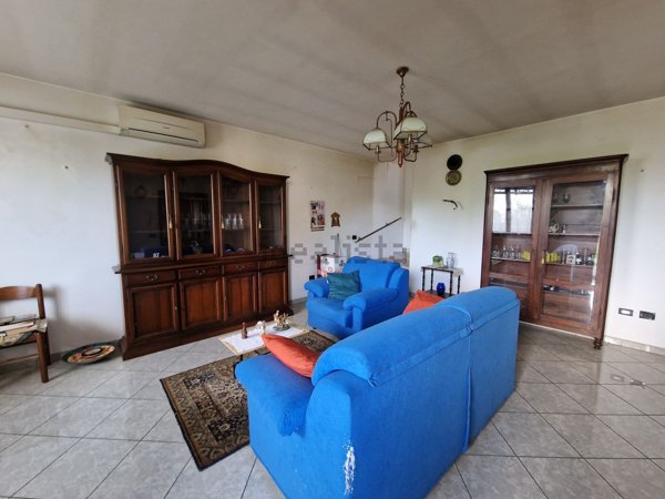 casa indipendente in vendita a Dosolo in zona Villastrada