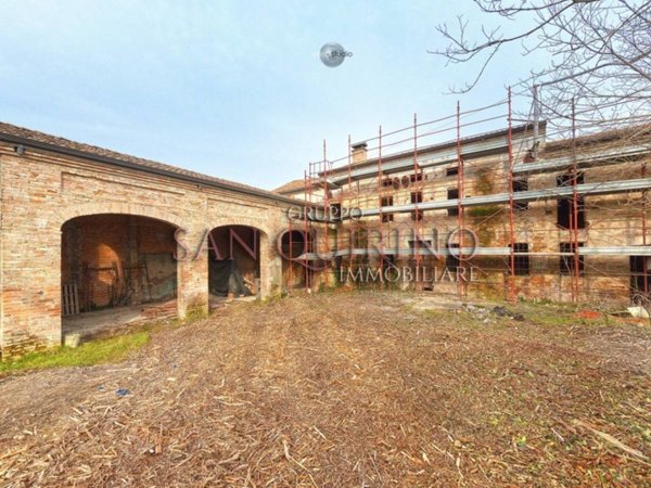 casa indipendente in vendita a Dosolo in zona Villastrada