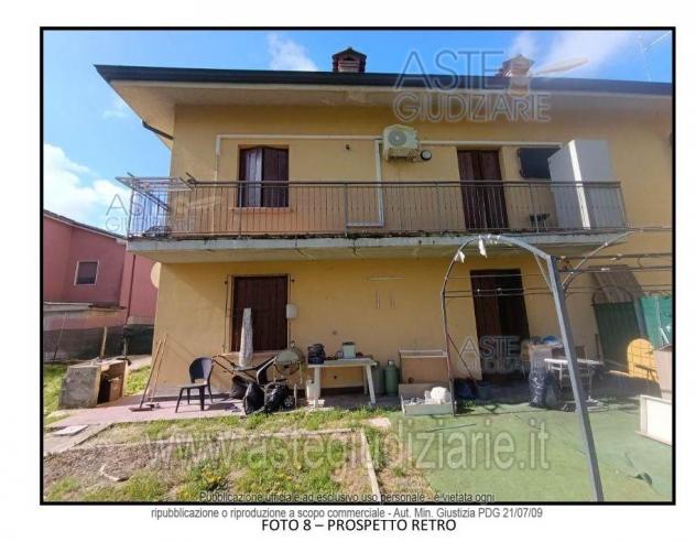 appartamento in vendita a Dosolo in zona Correggioverde