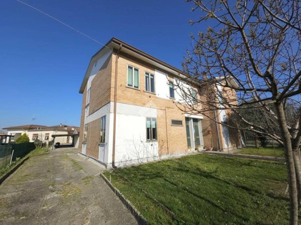 casa indipendente in vendita a Gazoldo degli Ippoliti